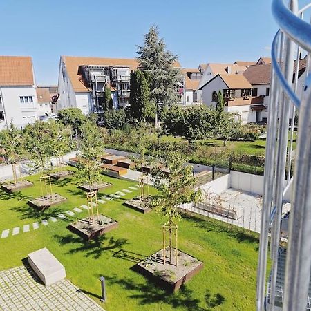 Ticasa Black-Zentral-Outlet-Aufzug-Stylisch-Unique Μέτσινγκεν Εξωτερικό φωτογραφία